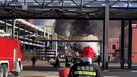 盘锦化工厂爆炸已致2死34伤原视频