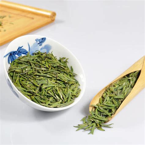 竹叶青茶多少钱一斤