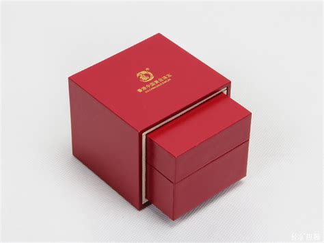 红水晶珠宝盒