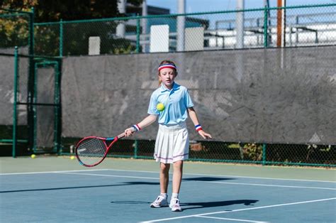 网球初学者可以自己学习吗
