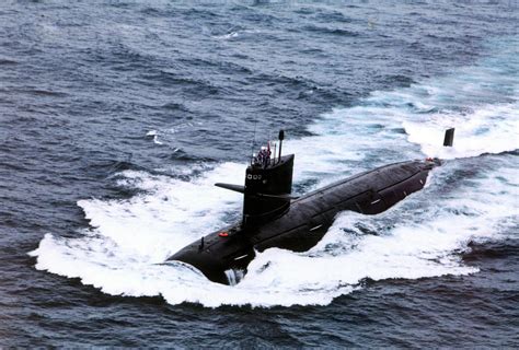 美媒称中国或再增六艘核潜艇