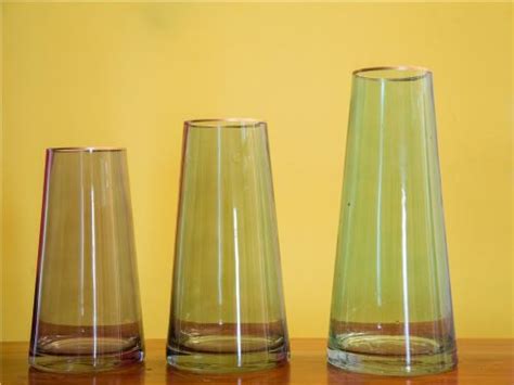 聊城玻璃花瓶生产供应
