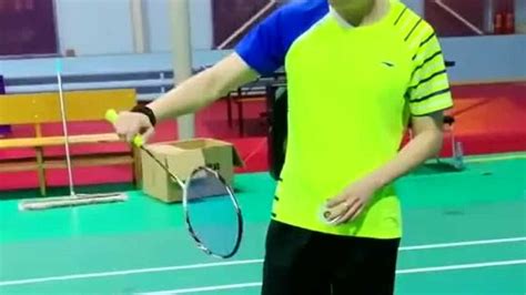 自己能学会打羽毛球吗