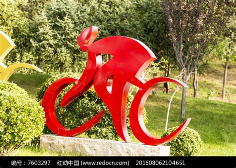 自行车运动主题雕塑