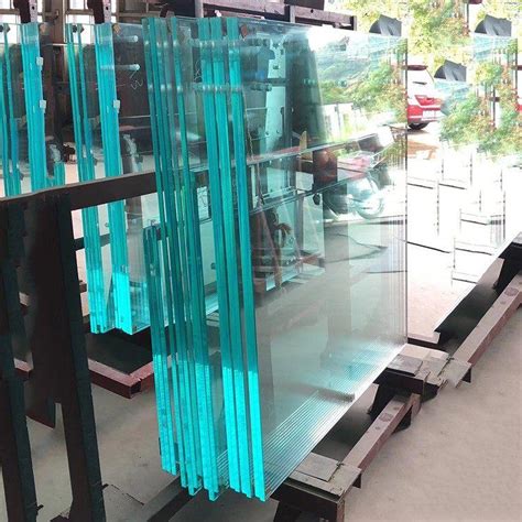 自贡钢化玻璃定制