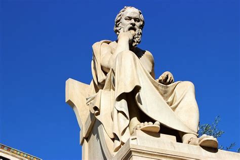 苏格拉底和柏拉图谁影响大