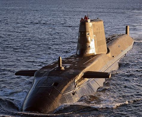 英国在澳洲部署核潜艇
