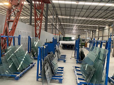 西宁钢化玻璃生产厂家
