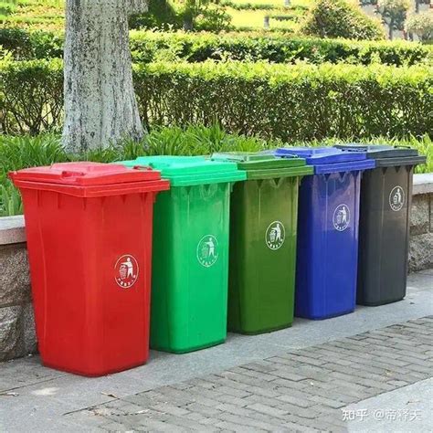 西安交大留学生专用垃圾桶