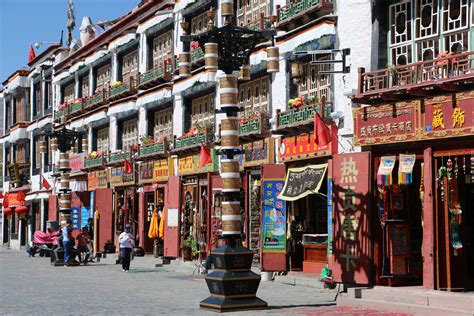 西藏快速施工商业街哪家便宜