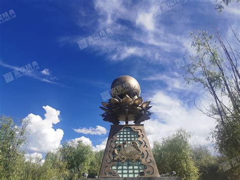 西藏玻璃钢公园雕塑