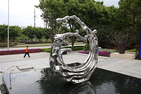贵州广场不锈钢雕塑定制