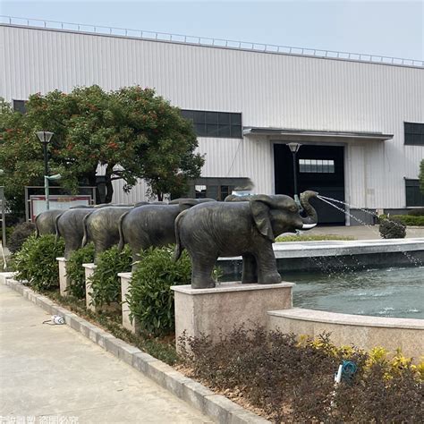 贺州动物雕塑公司