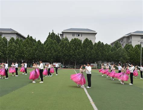 郑州财经学院舞蹈教师