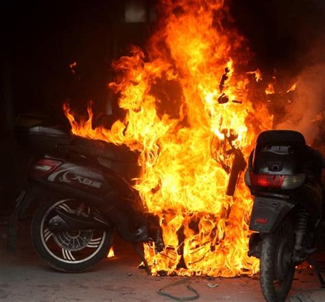 长沙摩托车市场着火