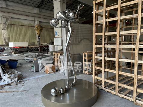 陕西人物造型锻造不锈钢雕塑