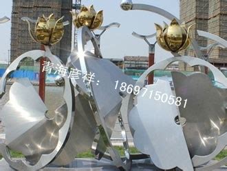 青海玻璃钢智能雕塑