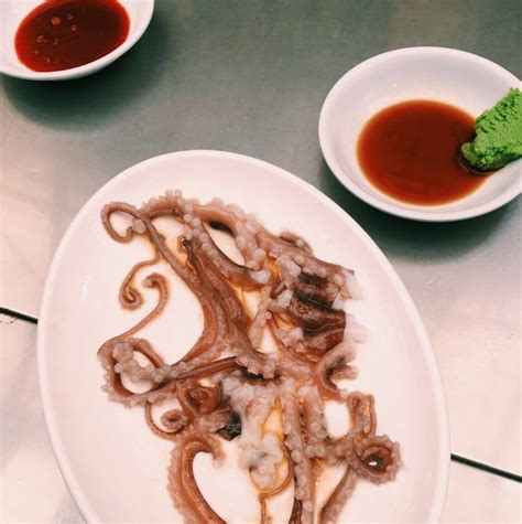 韩国人吃活章鱼完整版