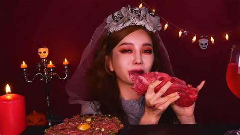 韩国女主播吃生肉视频