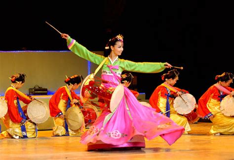 韩国最有名的传统舞