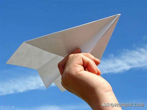 飞得又远又稳的纸飞机