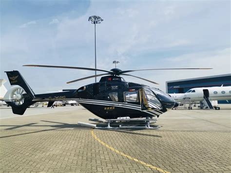 香港维多利亚直升机多少钱