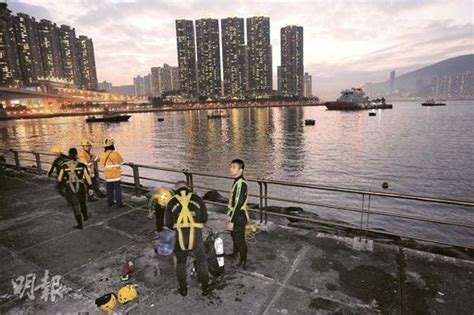 香港荃湾跳海救人