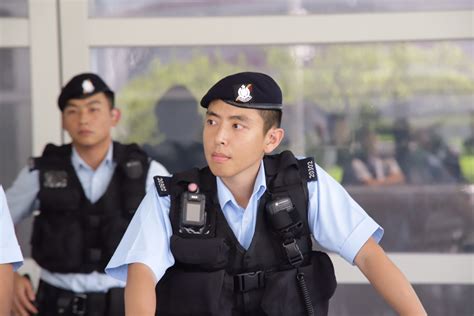 香港警察回答yessir