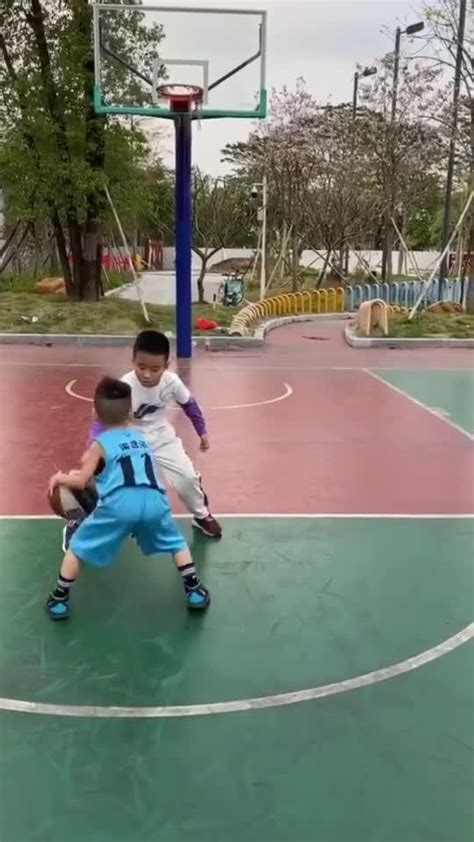 10岁的孩子要用几号篮球