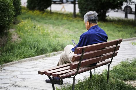 60岁以上老人去日本签证