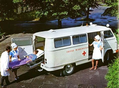 70年代救护车图片