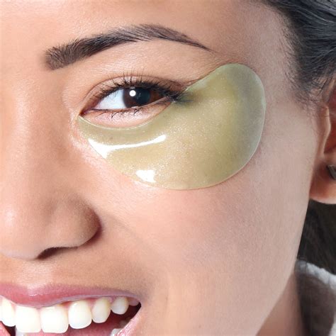 how to use eye mask